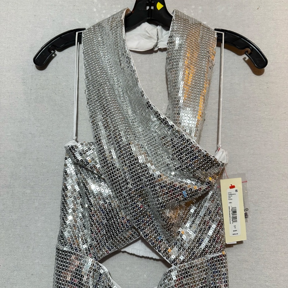 NWT Alice and Olivia May Halter Neck Sequin Gown - size 12 - Picture 6 of 9